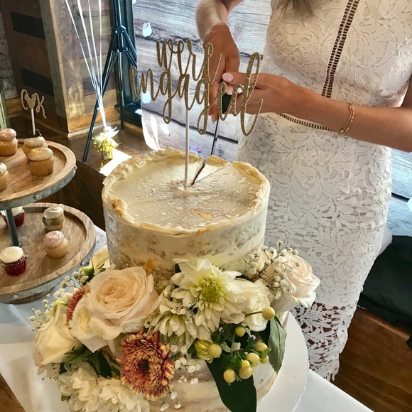 COPY for sale - Brides💍 White Lace Midi🤍 - Picture 7 of 7